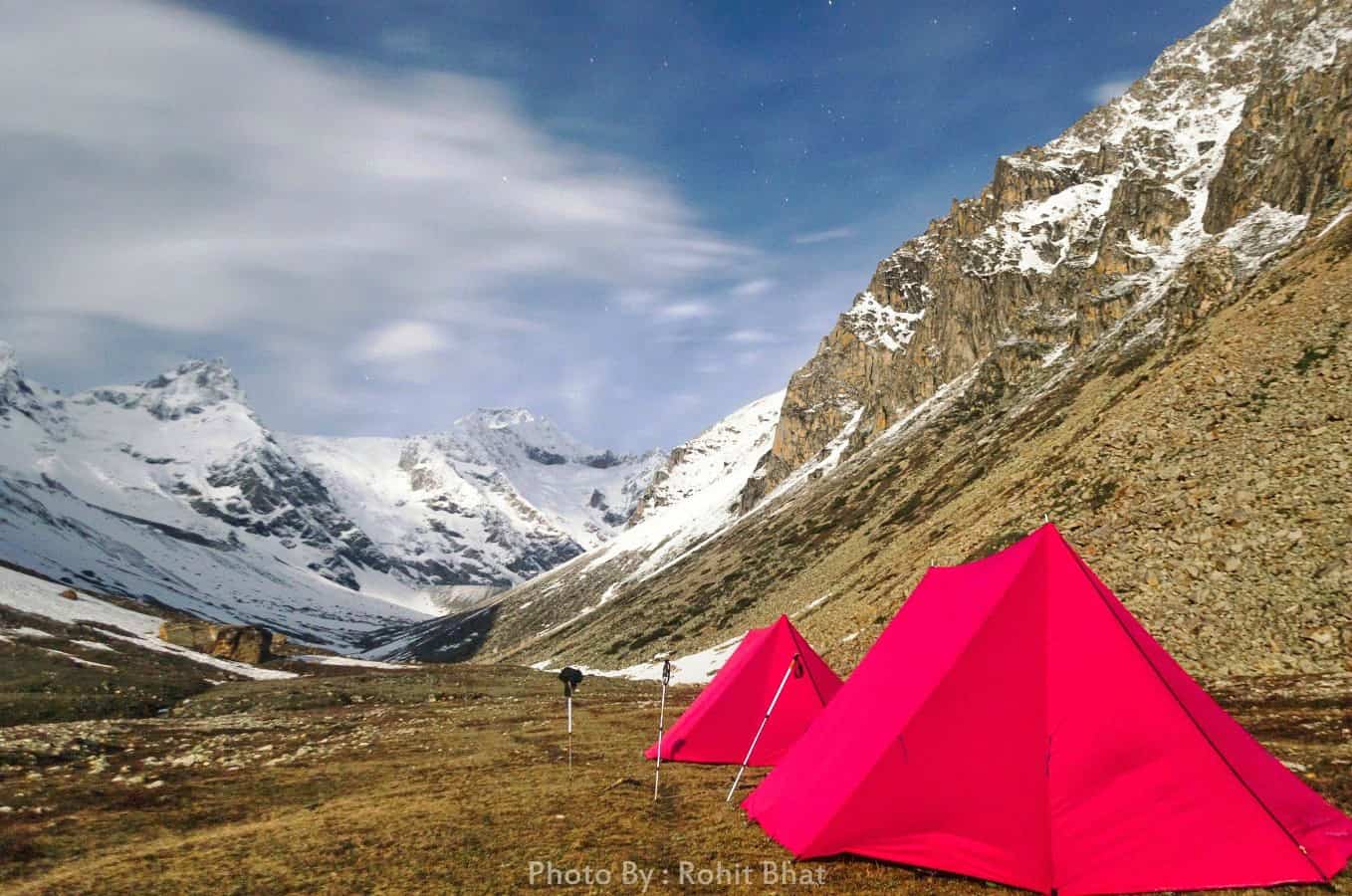 This has to be best alpine tents (though bit heavy) on high altitudes. [Lamkhaga pass trek]