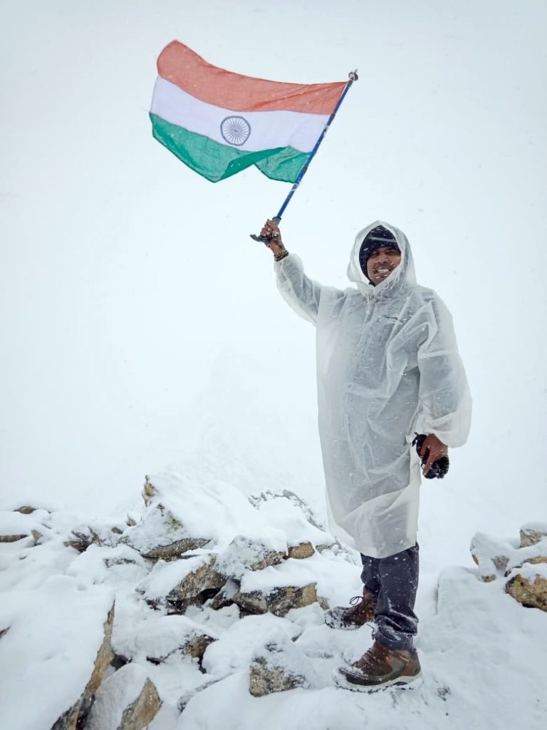 Tricolor at summit of Lamkhaga pass