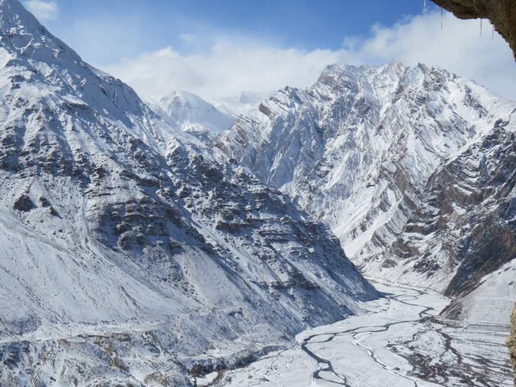 White landscape of Spiti valley | Dhankar monastery | Spiti snow leopard trail