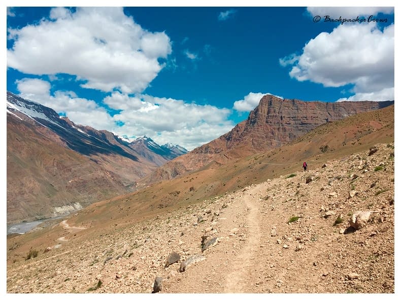 Taking a shortcut via the shepherd’s trail to Lhalung