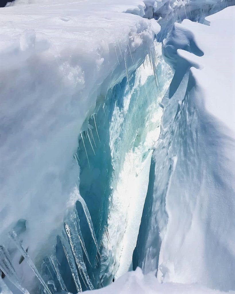 Deep crevasse in Khatling glacier